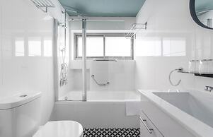 Dizengoff Garden Hotel