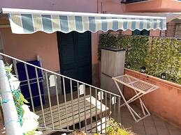 Apartment - Sleeps 3 & Swimming Pool