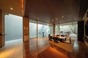 Azabu Modern House