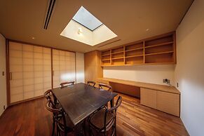 Azabu Modern House