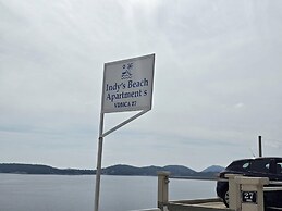 Indy's Beach Apartments