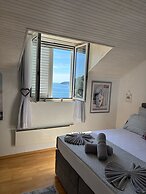 Indy's Beach Apartments