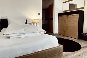 E&D Hotel