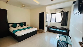 Farmhouse Residency