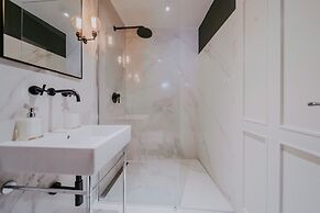 Seafront Palazzo Rovinj With Private sea Access