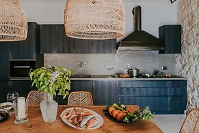 Seafront Palazzo Rovinj With Private sea Access