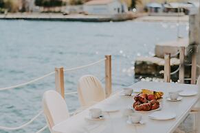 Seafront Palazzo Rovinj With Private sea Access