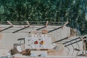 Seafront Palazzo Rovinj With Private sea Access