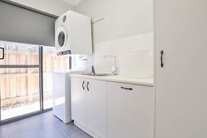 Indulge Luxury Homes - Dockside Marina