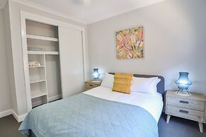 Indulge Luxury Homes - Dockside Marina