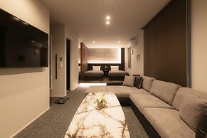 GRAND BASE Hakata Premium