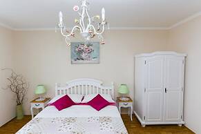 Apartment & Rooms Savonari