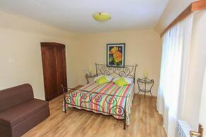 Apartment & Rooms Savonari