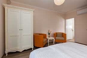 Apartment & Rooms Savonari