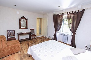 Apartment & Rooms Savonari