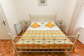 Apartment & Rooms Savonari