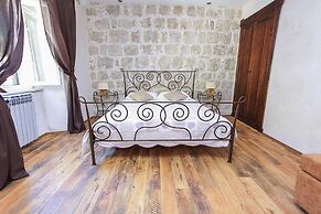 Apartment & Rooms Savonari