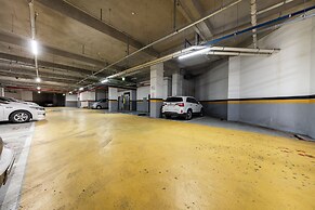 Golden Business Hotel