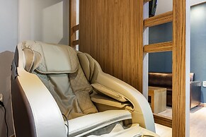 Golden Business Hotel