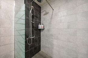 Golden Business Hotel