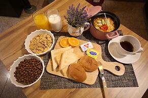 Golden Business Hotel