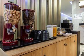 Golden Business Hotel