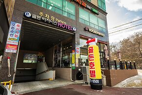 Golden Business Hotel