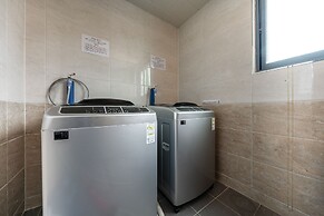 Golden Business Hotel