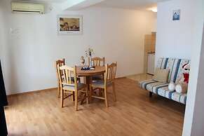 Apartments Lozica
