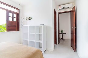 IP01 Casa 5 Suítes a 100m da Praia