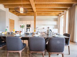 Nice Chalet With Fireplace in Megeve