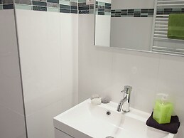 Light Bungalow With Dishwasher, Near Maastricht