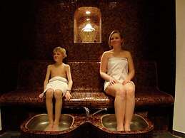 Wooden Chalet With Dishwasher, Near Maastricht