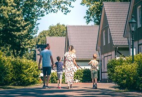 Wooden Chalet With Dishwasher, Near Maastricht