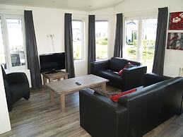 Well-kept Chalet not far From the Biesbosch