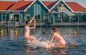 Comfortable Chalet Located in the Polder, Near Alkmaar