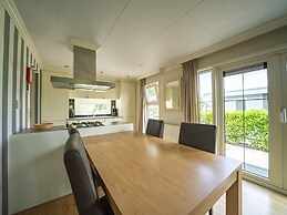 Well-kept Chalet not far From the Biesbosch