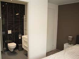 Modern, Spacious, Detached Holiday Home, Near Alkmaar