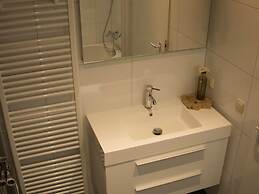 Modern, Spacious, Detached Holiday Home, Near Alkmaar