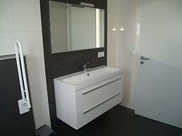 Modern Chalet With Combi-microwave
