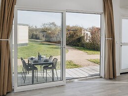 Modern Chalet With Dish Washer, Near Domburg