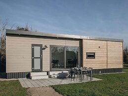 Modern Chalet With Dish Washer, Near Domburg