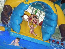 Modern Chalet With Dish Washer, Near Domburg