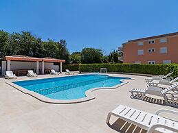 Family Escape Near Pula Beach