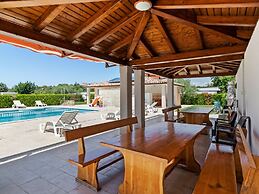 Family Escape Near Pula Beach