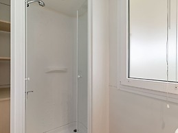 Classy Mobile Home in Banjole With Garden