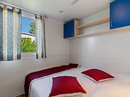 Classy Mobile Home in Banjole With Garden