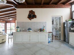 Belvilla by OYO Villa Kiara