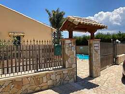 Belvilla by OYO Villa Kiara