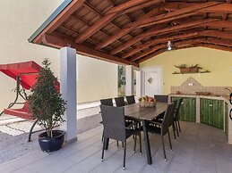 Villa in Vodnjan With Private Swimming Pool